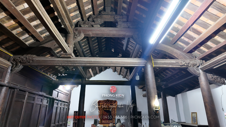 Hệ vì giữa thường chồng hà kẻ trong nếp nhà gỗ cổ gỗ lim 5 gian thời Nguyễn