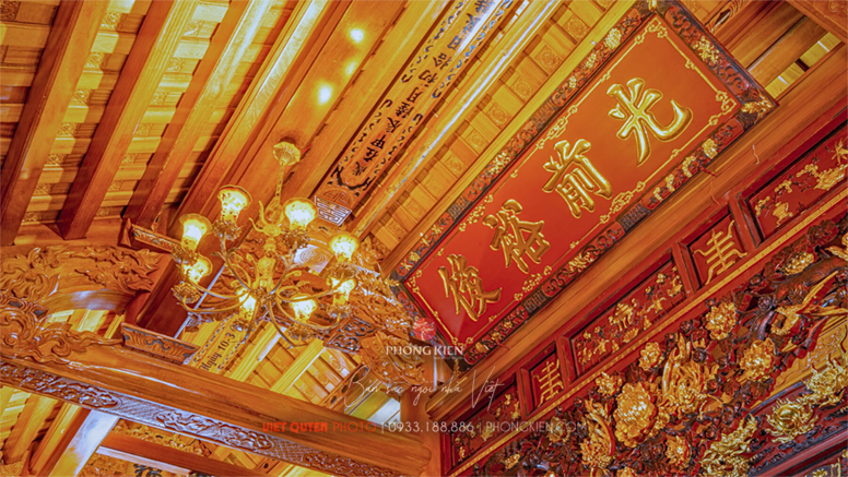 Bộ hoành phi sơn giả cổ phù hợp với nếp nhà từ đường 3 gian