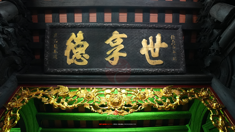 Bức Hoành Phi – Ý Nghĩa Trong Không Gian Thờ Cúng