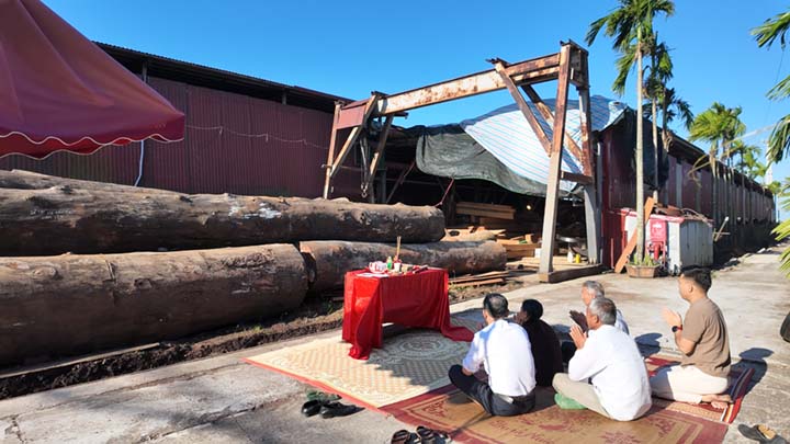 Lễ phạt mộc trong nhà gỗ cổ truyền: Ý nghĩa và nghi thức mở đầu một nếp nhà